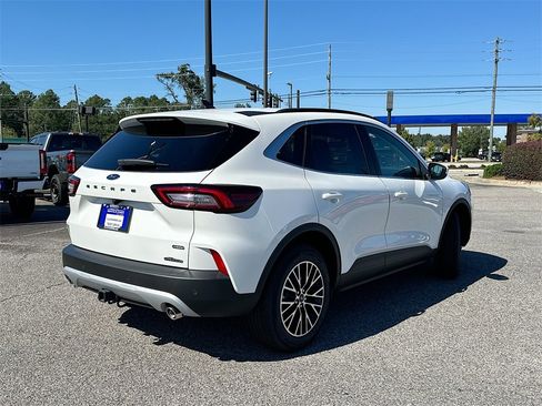 New 2025 Ford Escape Base w/ Class II Trailer Tow Package image 7