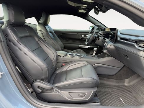 Used 2025 Ford Mustang GT Premium RWD image 24