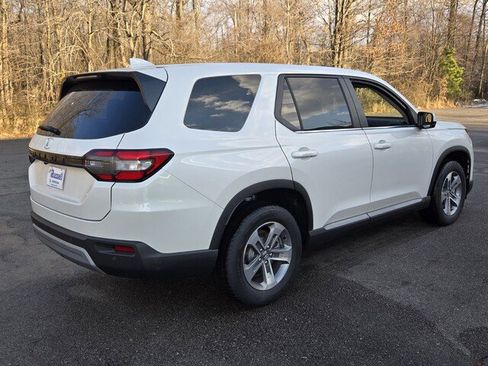 New 2025 Honda Pilot EX-L image 3