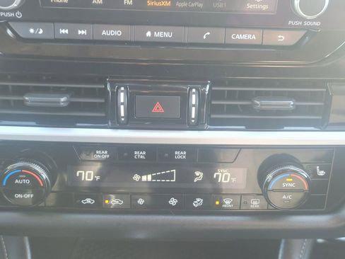 Used 2024 Nissan Pathfinder SV AWD/4WD image 24