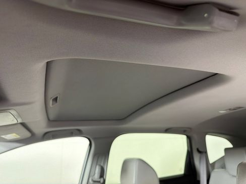 Used 2017 Honda CR-V Touring image 13