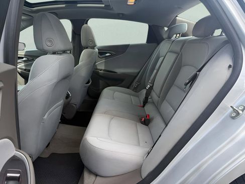 Used 2018 Chevrolet Malibu LT FWD image 11