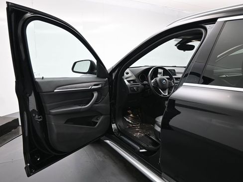 Used 2019 BMW X1 sDrive28i w/ Convenience Package image 9