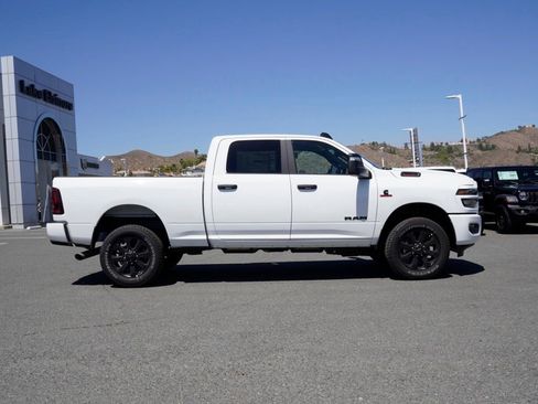 New 2026 RAM 2500 Big Horn AWD/4WD image 3