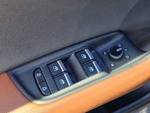 Used 2023 Audi Q8 Premium w/ Convenience Package image 20