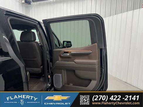 Used 2022 GMC Sierra 1500 Denali w/ Technology Package AWD/4WD image 12