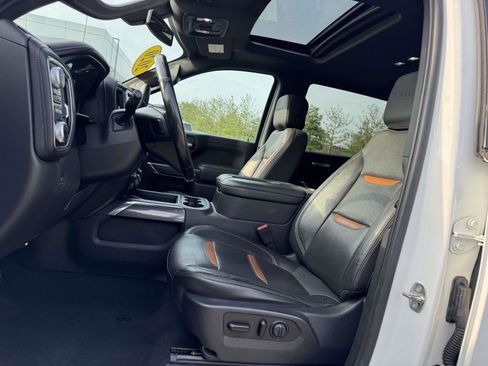 Used 2020 GMC Sierra 1500 AT4 w/ AT4 Premium Package AWD/4WD image 16