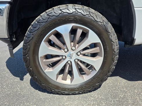 Used 2019 Ford F150 XLT w/ Equipment Group 301A Mid AWD/4WD image 11