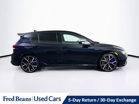 Used 2022 Volkswagen Golf R image 8