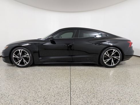 Certified 2022 Audi e-tron GT Premium Plus w/ Performance Package image 4