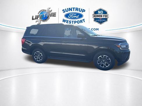 Used 2024 Ford Expedition XLT AWD/4WD image 22