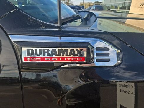 Used 2024 GMC Sierra 2500 Denali w/ Denali Reserve Package image 5