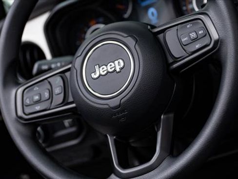 Used 2026 Jeep Wrangler Unlimited Sport image 30