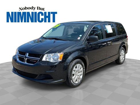 Used 2019 Dodge Grand Caravan SE image 1