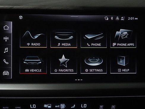 Used 2024 Audi Q4 e-tron Premium w/ Convenience Package AWD/4WD image 29