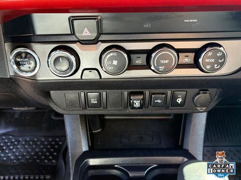 Used 2020 Toyota Tacoma TRD Off-Road AWD/4WD image 20