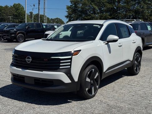 New 2025 Nissan Kicks SR image 7