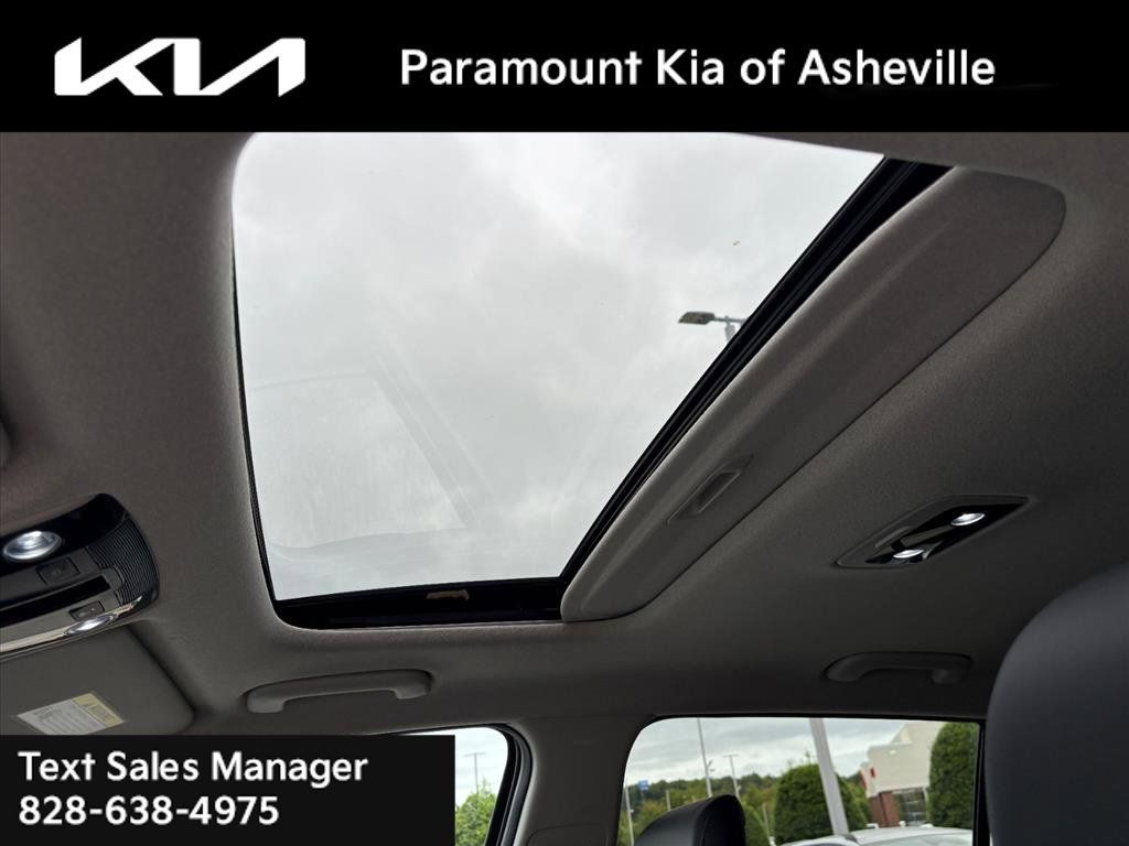 Certified 2023 Kia Niro Wave FWD image 13