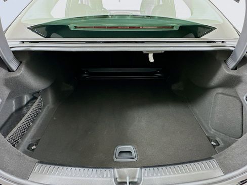 Used 2025 Mercedes-Benz E 350 4MATIC Sedan image 29