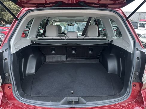 Used 2017 Subaru Forester 2.5i Premium w/ All-Weather Package image 24