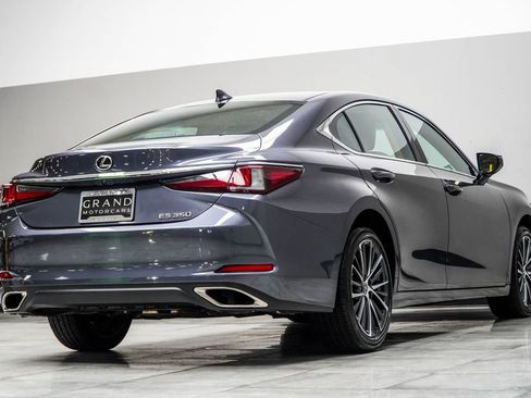 Used 2025 Lexus ES 350 w/ Premium Package FWD image 12