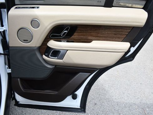 Used 2018 Land Rover Range Rover HSE image 49