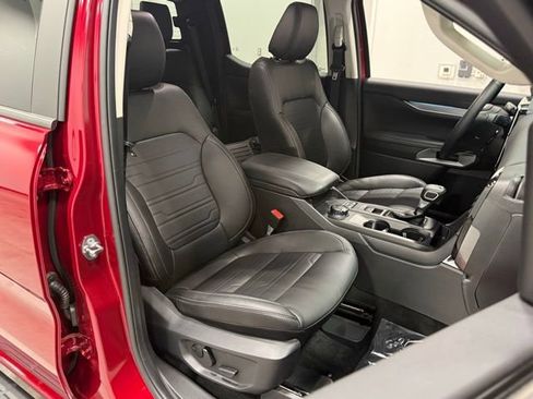 Used 2025 Ford Ranger Lariat w/ FX4 Off-Road Package AWD/4WD image 35