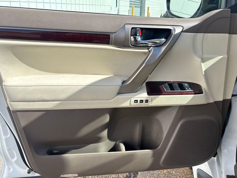 Used 2018 Lexus GX 460 Luxury image 6