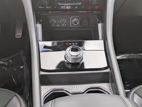 New 2025 Jeep Grand Cherokee Altitude image 17