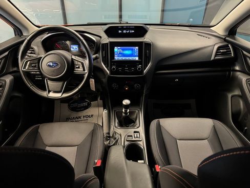 Used 2019 Subaru Crosstrek 2.0i Premium AWD/4WD image 9