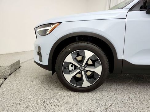 New 2026 Volvo XC40 B5 Plus w/ Climate Package AWD/4WD image 30