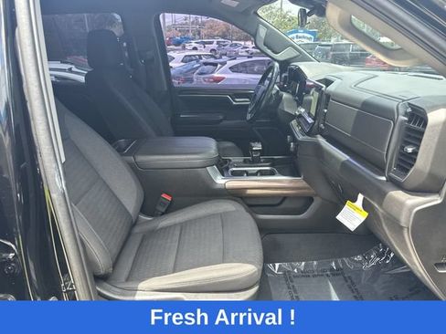 Used 2023 Chevrolet Silverado 1500 RST w/ Z71 Off-Road Package AWD/4WD image 29