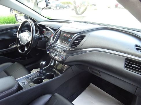 Used 2018 Chevrolet Impala LT w/ LT Entertainment Package FWD image 15