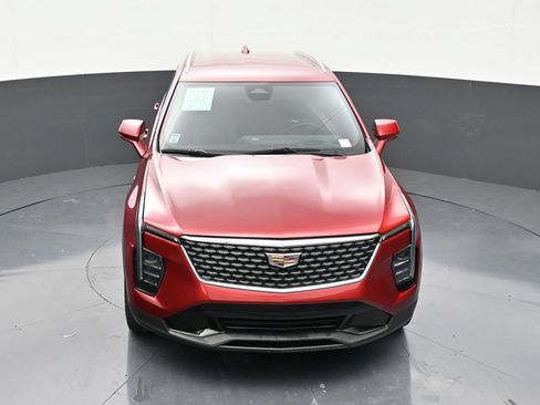 Certified 2024 Cadillac XT4 Premium Luxury w/ Technology Package FWD image 19