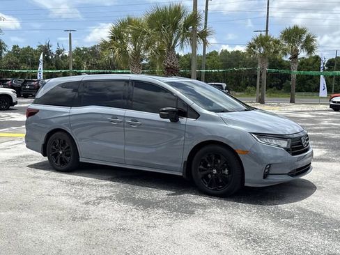 Used 2023 Honda Odyssey Sport image 5
