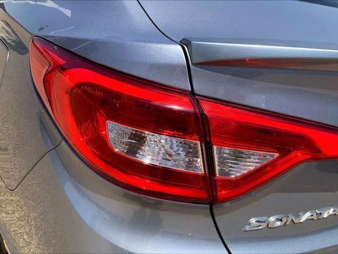 Used 2015 Hyundai Sonata SE FWD image 30