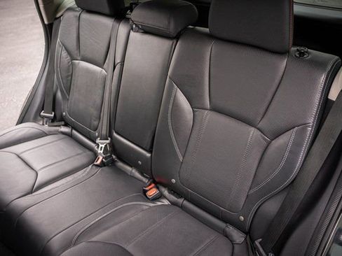 Used 2022 Subaru Forester Limited image 27