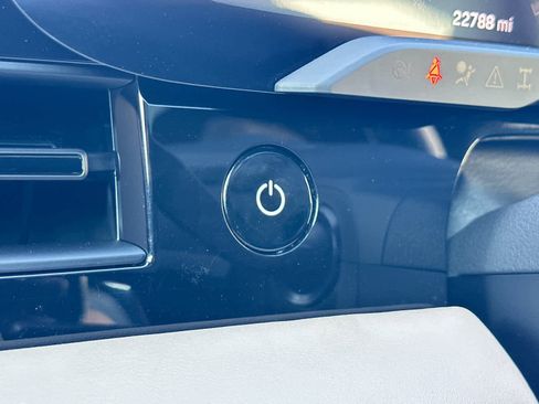 Used 2022 Porsche Taycan 4S image 25