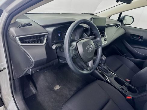 Certified 2024 Toyota Corolla LE image 9
