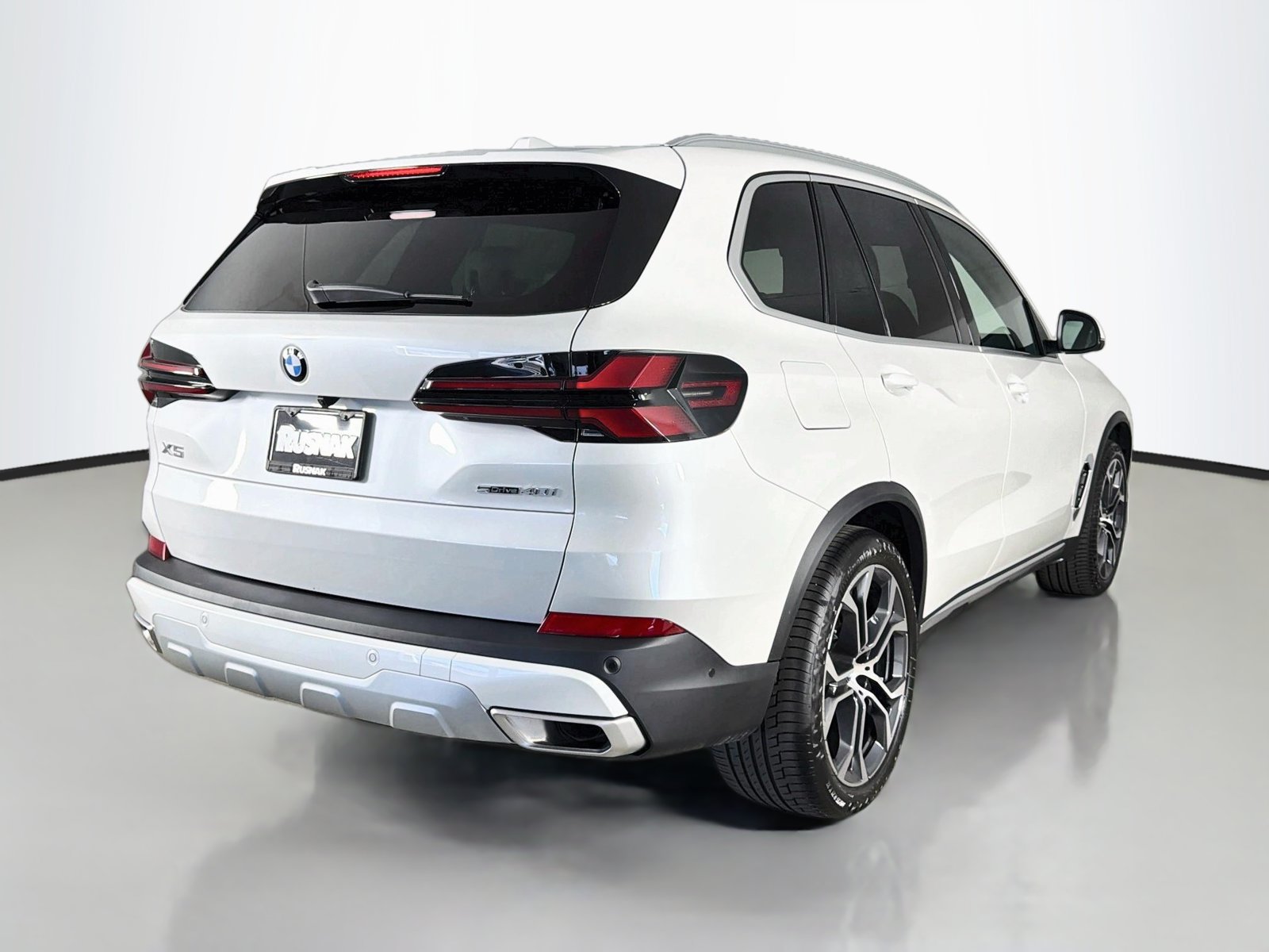 Used 2026 BMW X5 sDrive40i w/ Premium Package RWD image 7