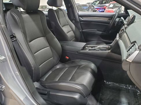 Used 2022 Honda Accord Sport image 14