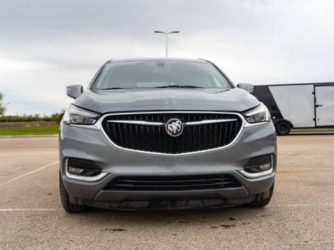 Used 2020 Buick Enclave Essence AWD/4WD image 2