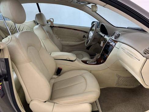 Used 2004 Mercedes-Benz CLK 500 Coupe image 33