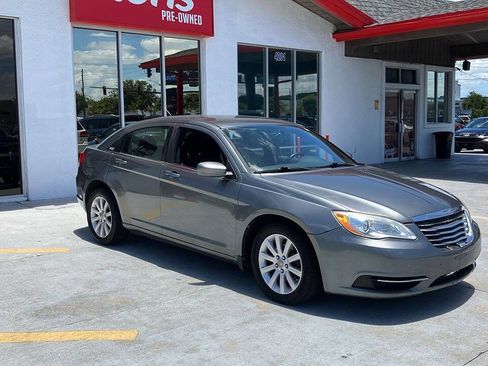 Used 2012 Chrysler 200 Touring image 2