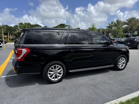 Used 2021 Ford Expedition Max XLT RWD image 4
