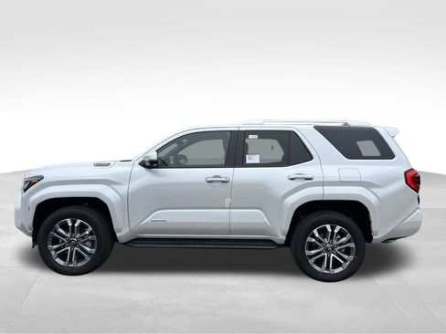 New 2026 Toyota 4Runner Limited AWD/4WD image 2