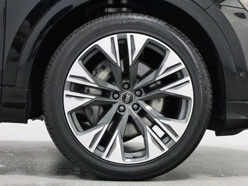Used 2026 Audi Q8 Premium Plus w/ Premium Plus Package AWD/4WD image 12
