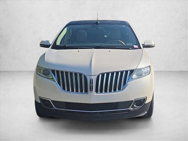Used 2015 Lincoln MKX FWD w/ Equipment Group 102A image 2