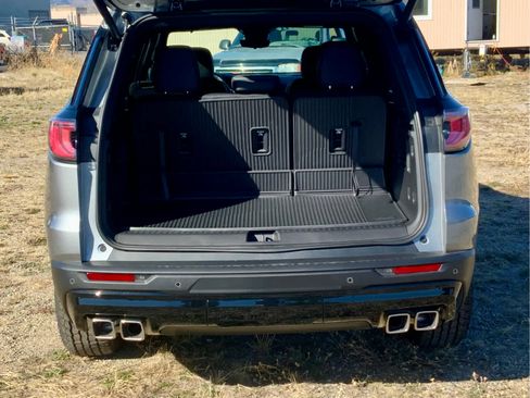 New 2026 GMC Acadia AT4 w/ LPO, Floor Liner Package image 15