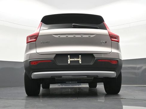 Used 2024 Volvo XC40 B5 Plus AWD/4WD image 26